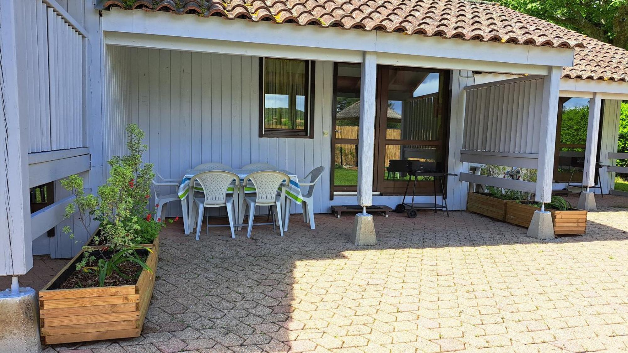 Villa Les Petits Chassezac Grospierres Exterior foto